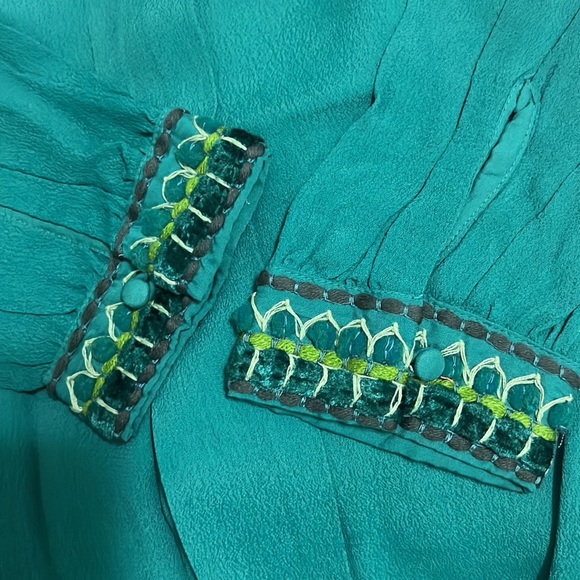 Anthropologie Daria Green Embroidered Blouse - Picture 6 of 7